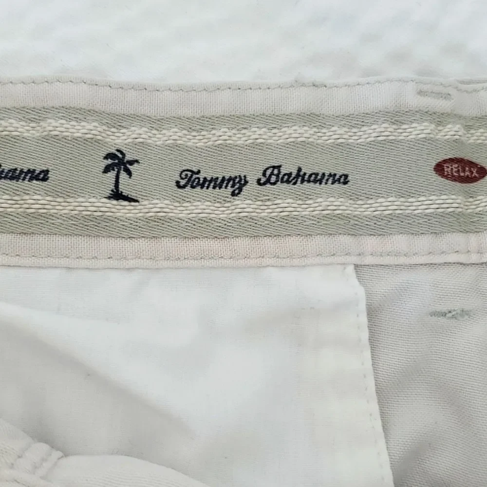 Tommy Bahama mens shorts, size 32